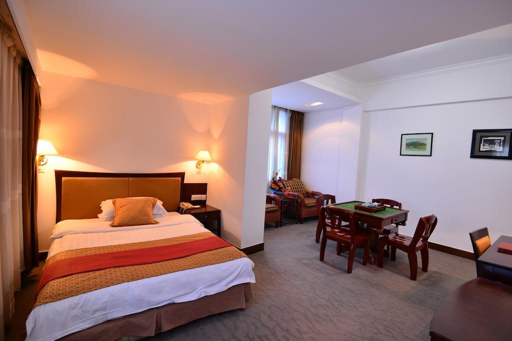 Baodao Exhibition Center Hotel Vujisan Szoba fotó