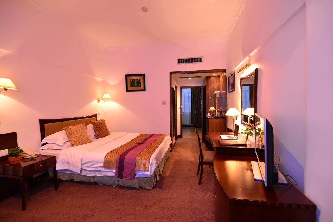 Baodao Exhibition Center Hotel Vujisan Kültér fotó